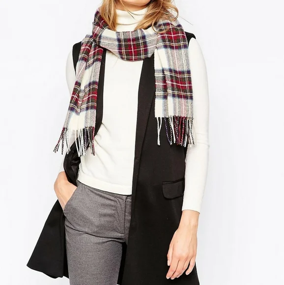 NWT Johnston's lambswool blue plaid scarf - Picture 7 of 9